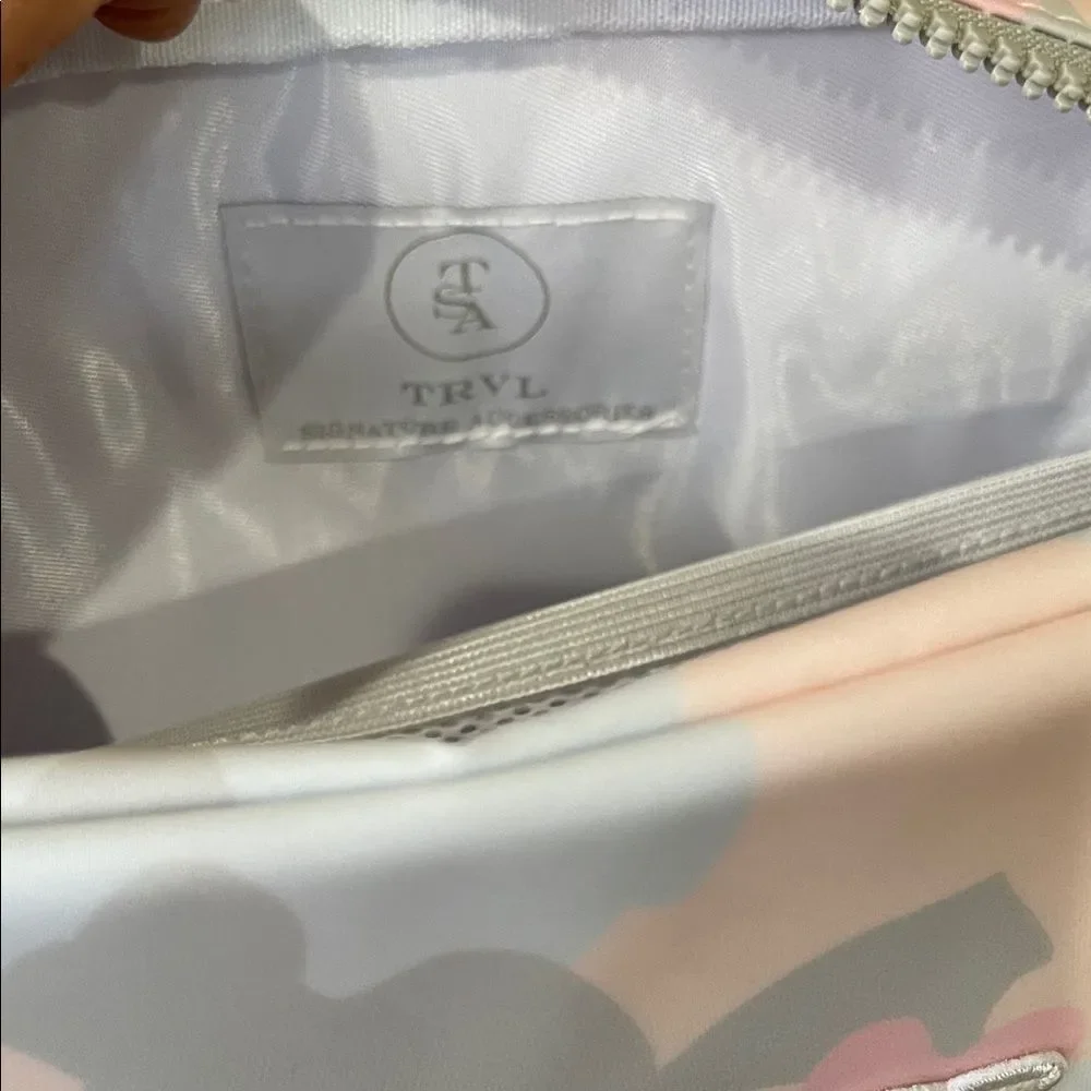 TRVL Signature Accessories Pink and Gray Camouflage Hair Bag